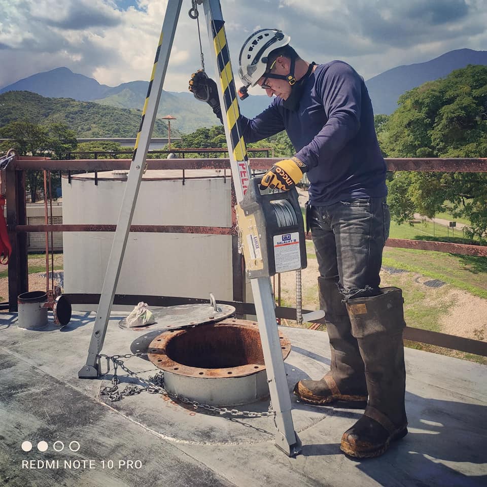 234303922_10228389529064079_1667185798487612372_n